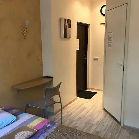 Kunderi Guest house *